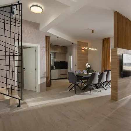 Roko Zadarvillas * Nin