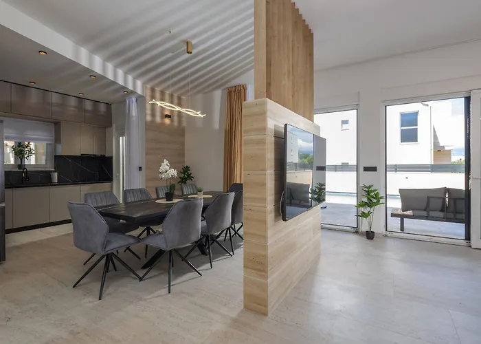 Roko Zadarvillas