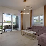 Roko Zadarvillas *